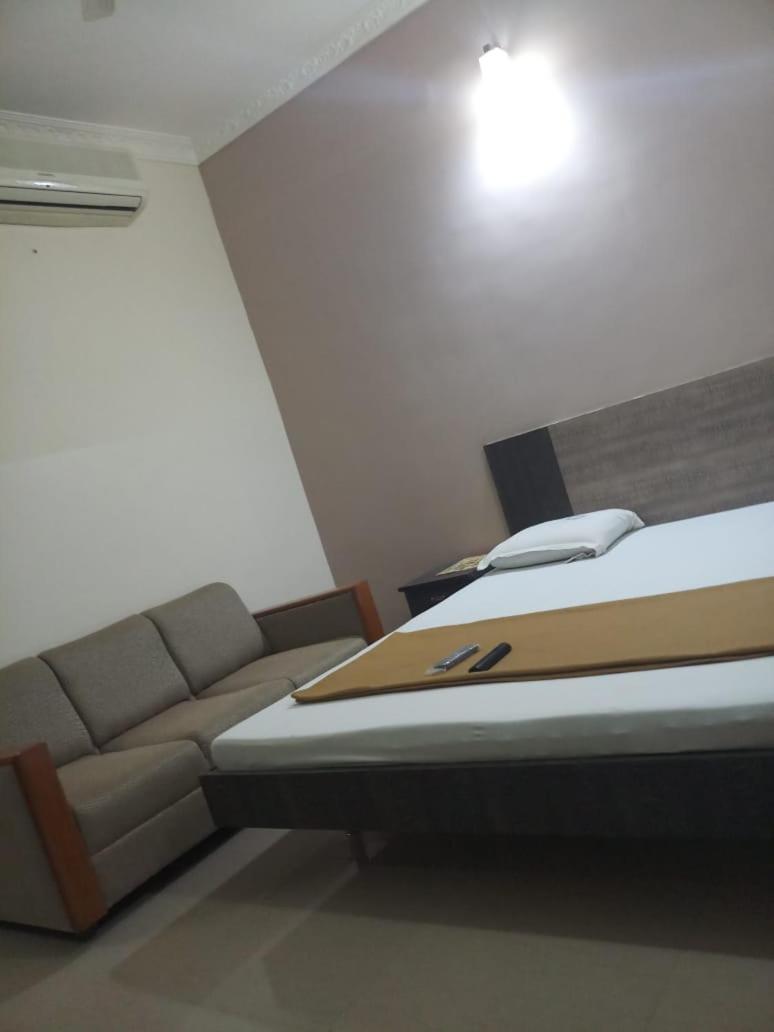 Chennai Guest House Luaran gambar